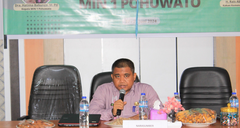 Erman dan TPK MTsN 2 Boalemo Bahas IKM dan Peningkatan Kompetensi Guru MI Pohuwato